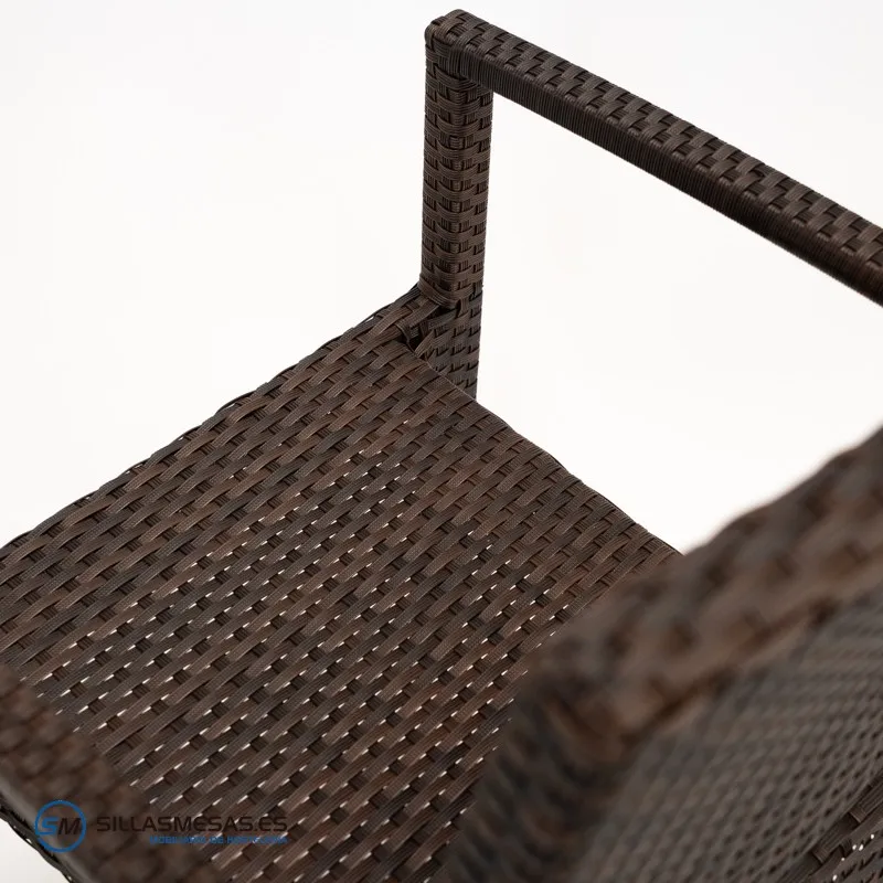 Sillón Marbella de rattan marrón: confort y estilo