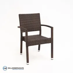Sillón Marbella de rattan marrón: confort y estilo