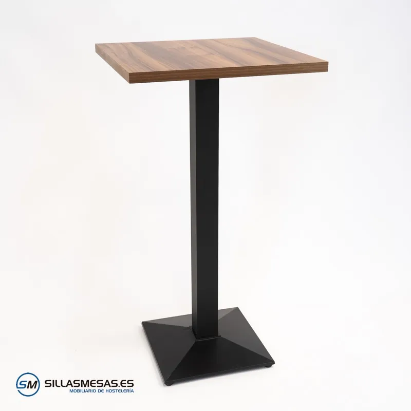 Mesa alta Daniela interior: altura y estilo moderno