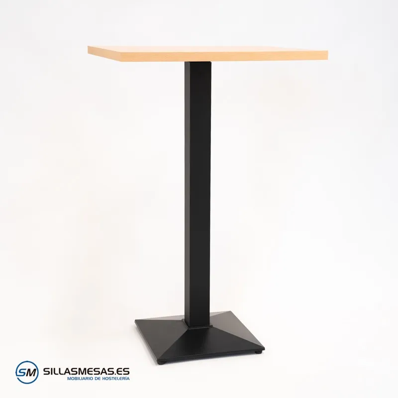 Mesa alta Daniela interior: altura y estilo moderno