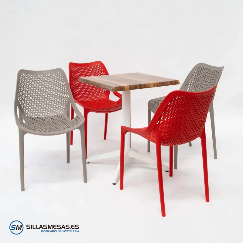 Conjunto 1 Mesa MIAMI EXTERIOR y 4 Sillas BUBBLE