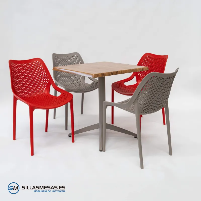 Conjunto 1 Mesa MIAMI EXTERIOR y 4 Sillas BUBBLE