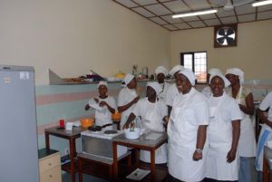 Cocineras africanas, antes de su viaje a España