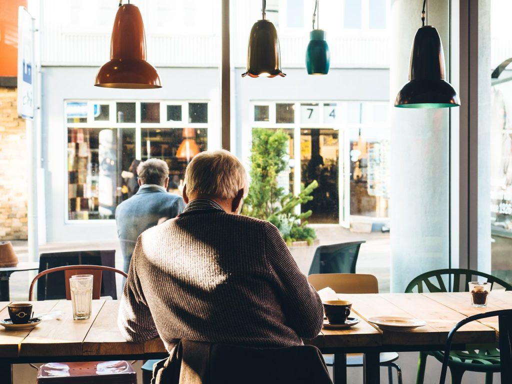 Barra en una cafetería