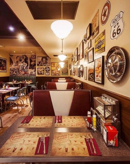 Decoración restaurante estilo americano Bernies Diner