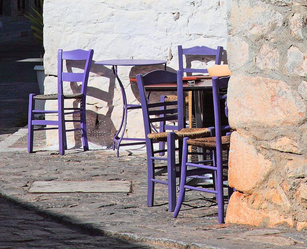 como pintar sillas madera