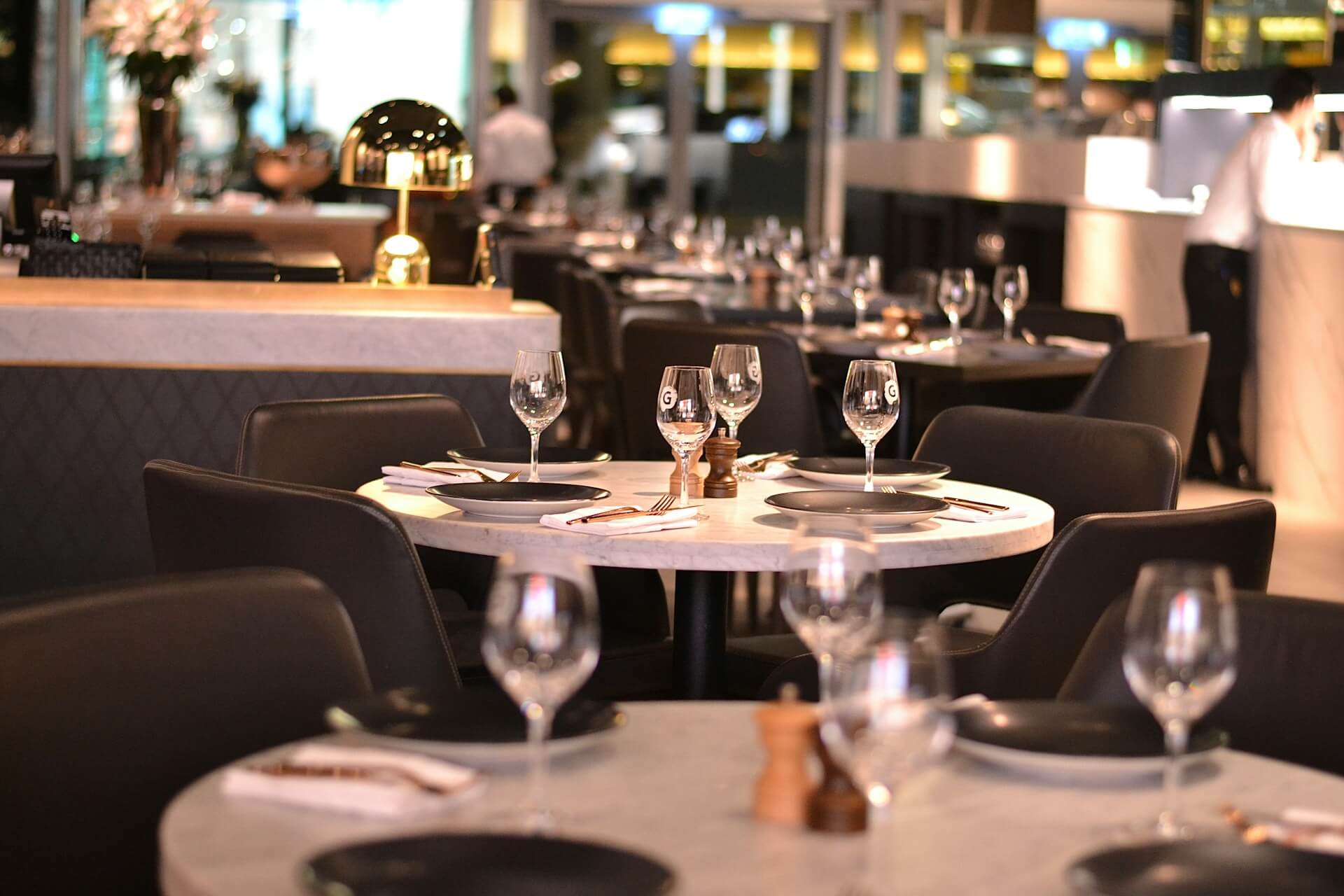 tipos de mobiliario para restaurantes