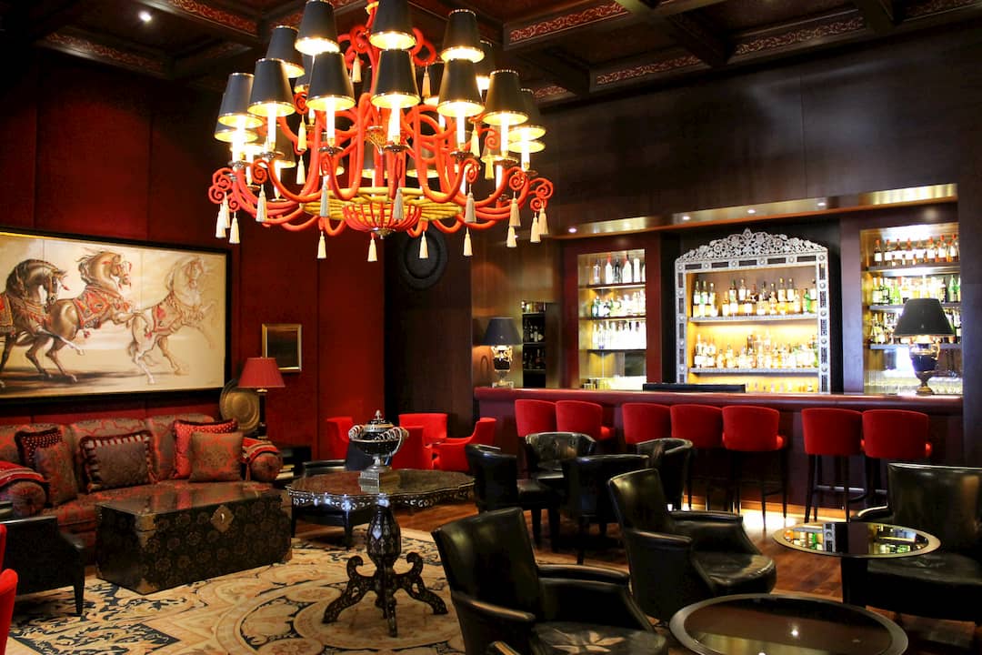 Cómo decorar un bar pequeño